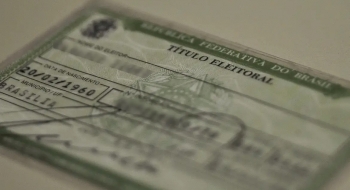 Hoje é último dia para regularizar ou transferir título de eleitor